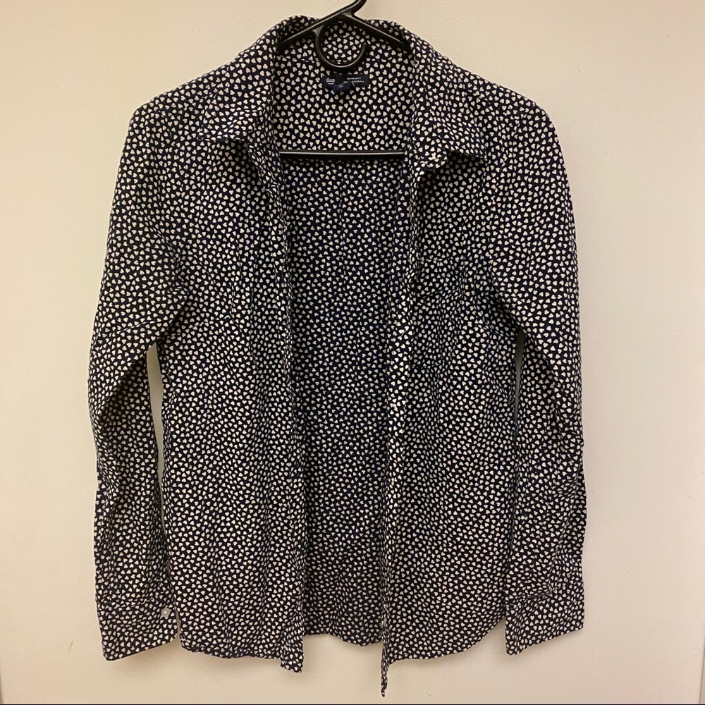 Gap Hearts boyfriend fit button down shirt